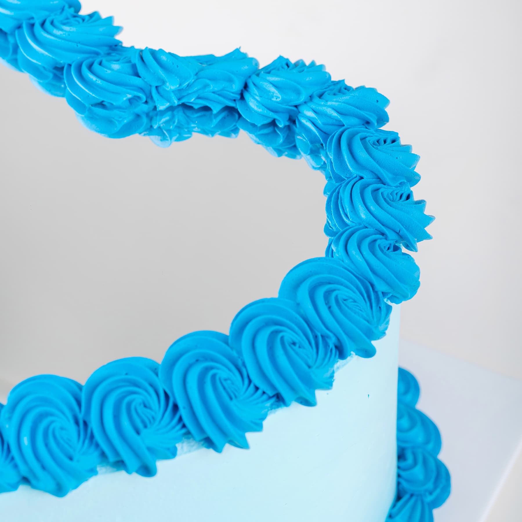 Mirror Cake - Blue Heart