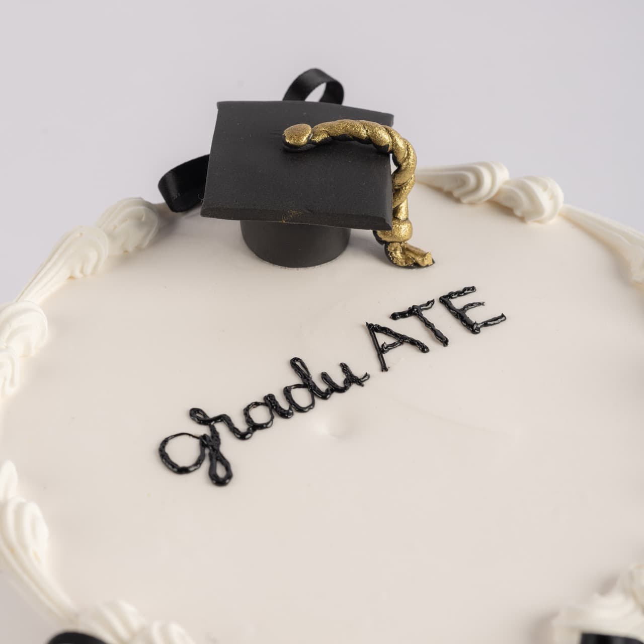 Grad Ribbon Cake