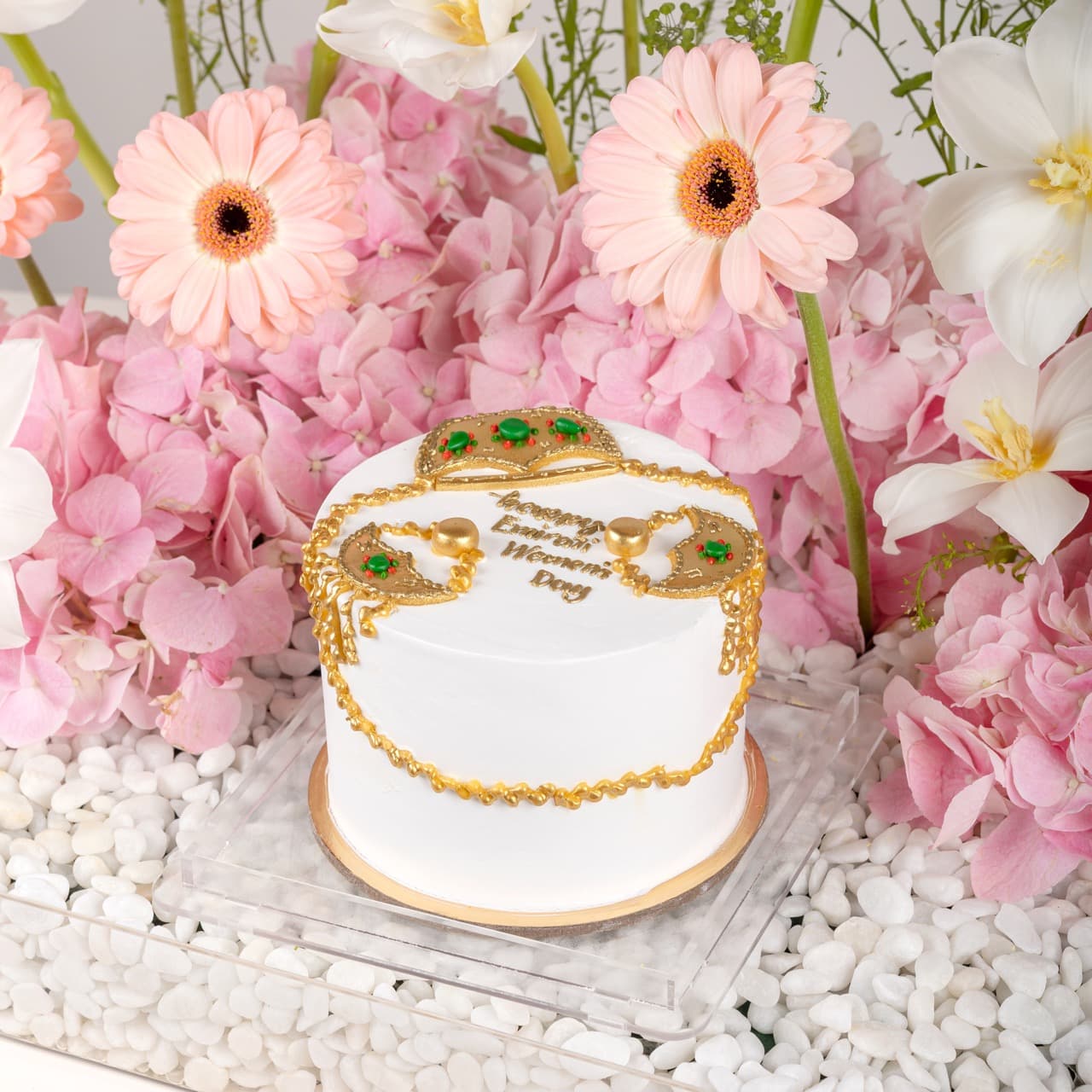 Graceful Emirati Women's Day - Tray